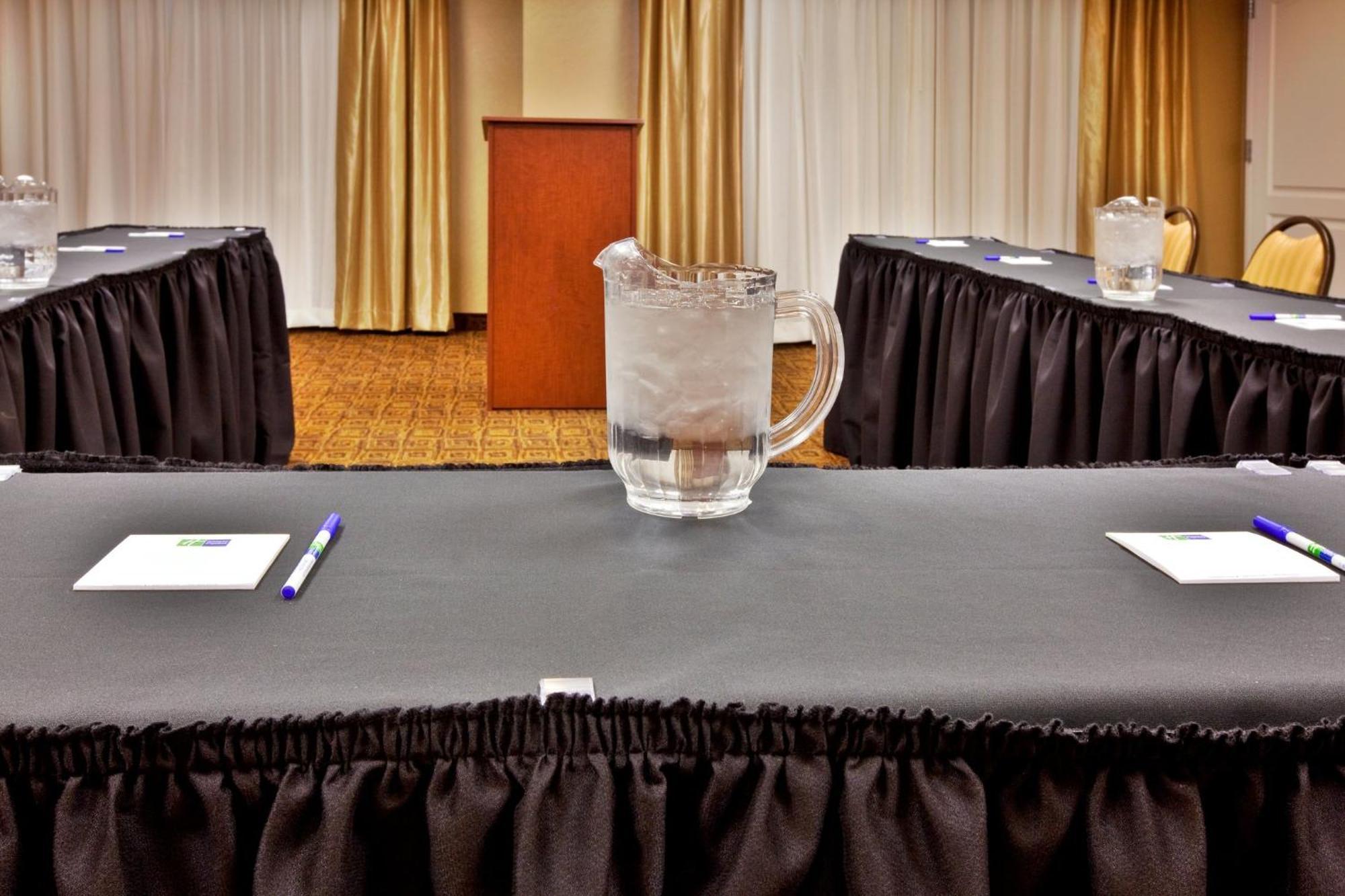 Holiday Inn Express Hotel & Suites Crawfordsville By Ihg Eksteriør bilde